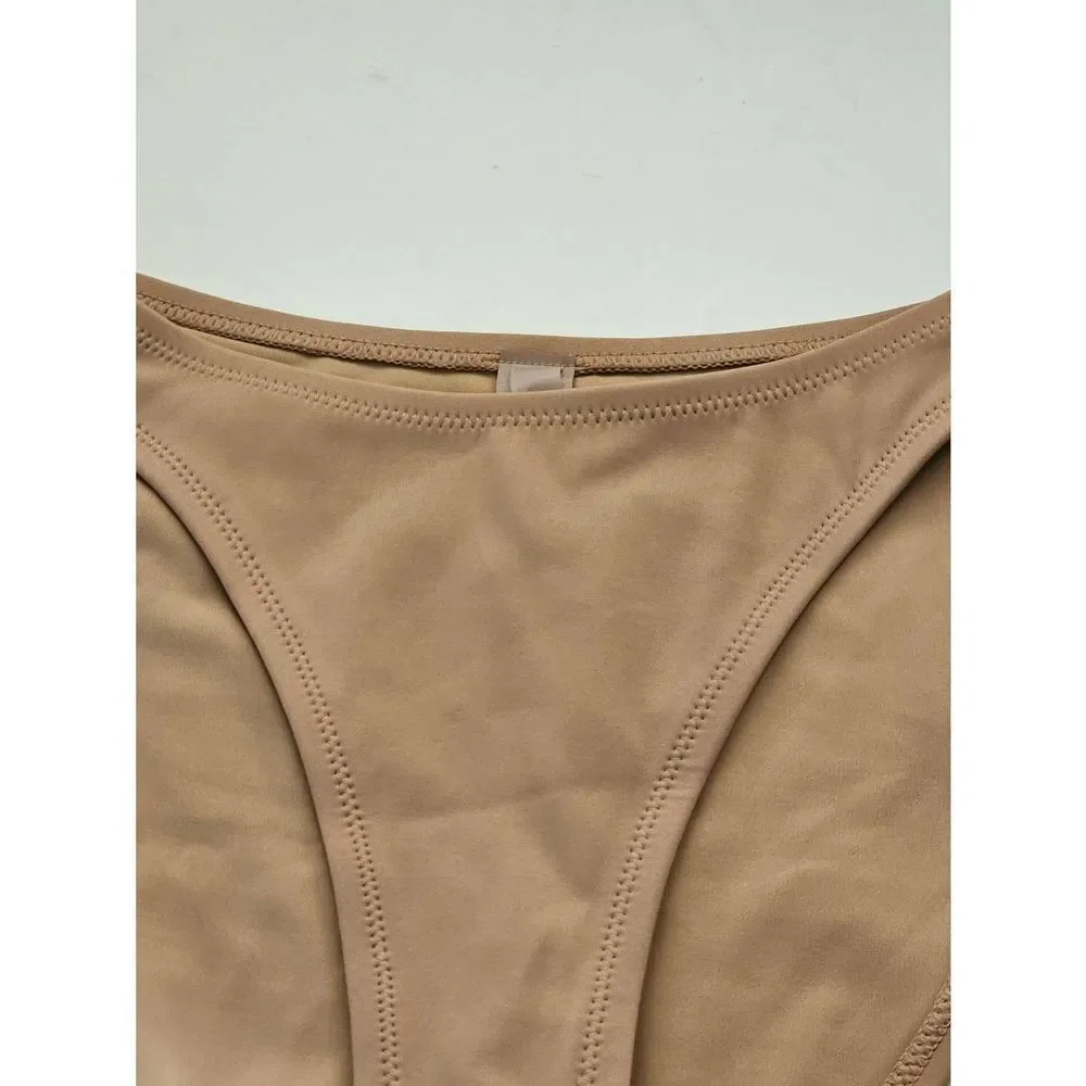Skims swim bottom  Nwt‎
